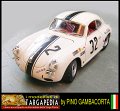 32 Porsche 356 SC - Burago 1.24 (1)